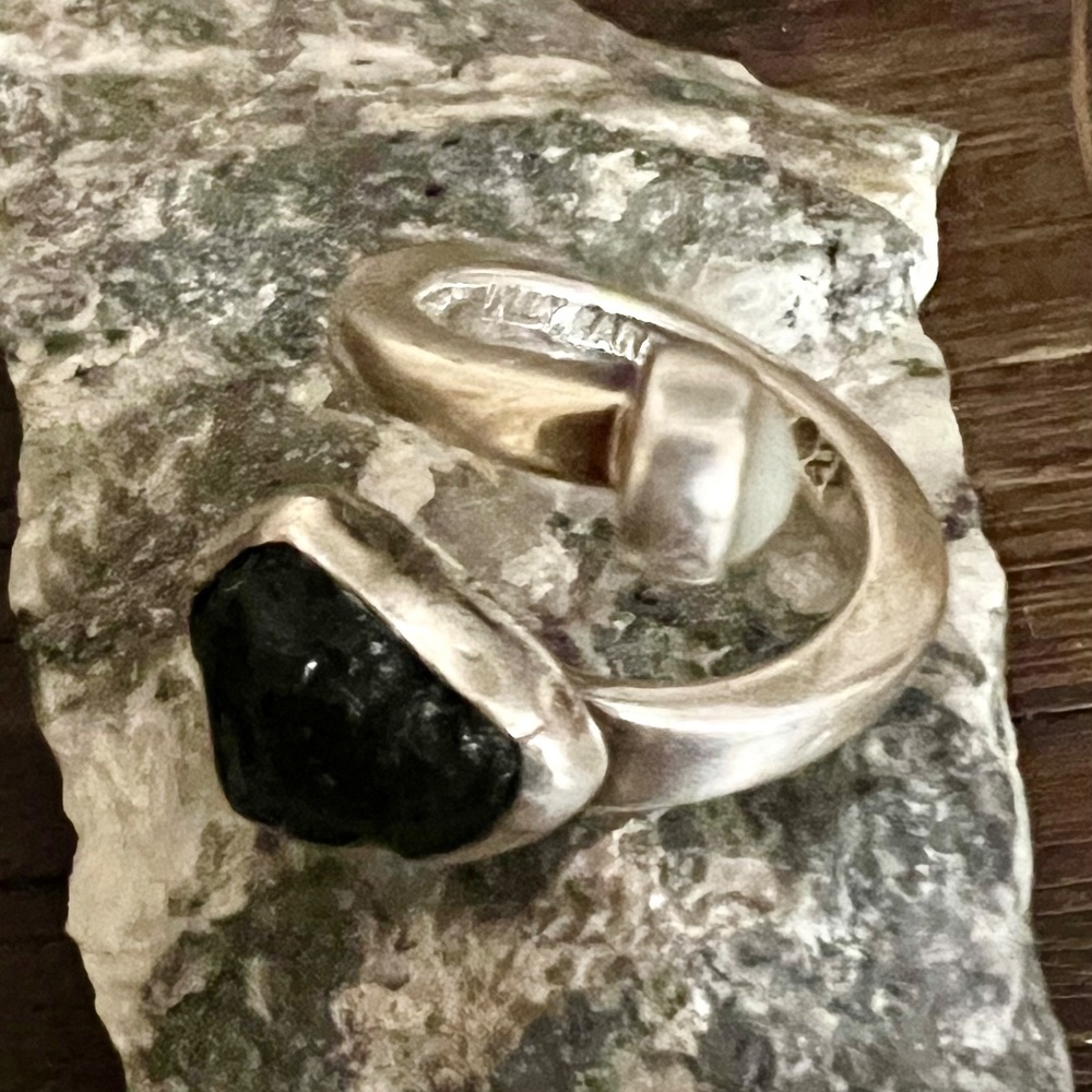 Gorgeous, unique, two stone wraparound sterling ring. Stamped .925.